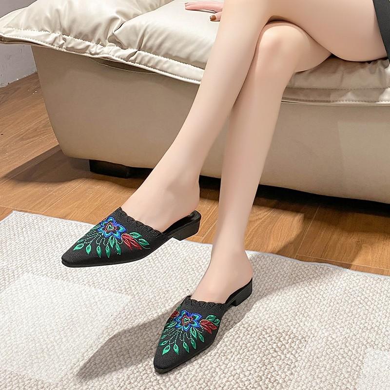 Fashion Slippers Shoes for Women Mules Luxury Designer Embroidery Ethnic Style Low Heel Home Sandals Female New In Fashion