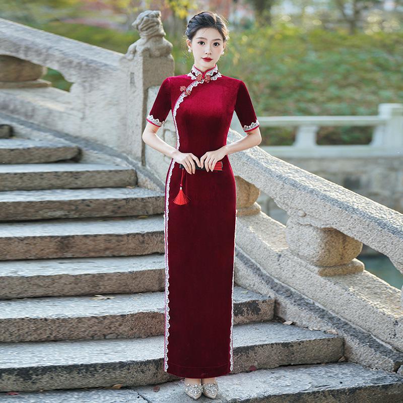 Elegant Velvet Cheongsam: 2026 Long Skirt Model for Fashion Shows & Stage Performances