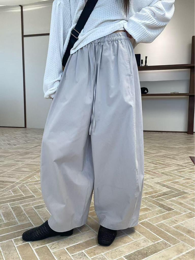 Autumn 2025 Japanese Casual Wide-Leg Elastic Waist Pants for Women - Versatile, Loose, Slimming, and Simple Style.