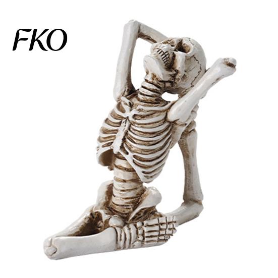 Distressed Texture Halloween Ornament Yoga Skeleton Statue, Funny Dead Figure for Party Decor, Skull Decoration Resin Gothic Haunted House,