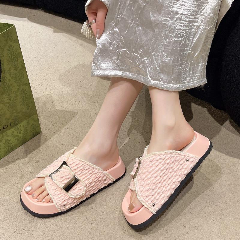 2024 Summer Women Large Boken Slippers Outdoor Wearing Couples Indoor Soft Sole Bathroom Anti Slip Super Sandals Slippers Trend