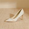 2024 New French Pointed Shallow Mouth Fine Heel Bridal Pumps Wedding Shoes for Women with a Princess Style Pearl High Heels