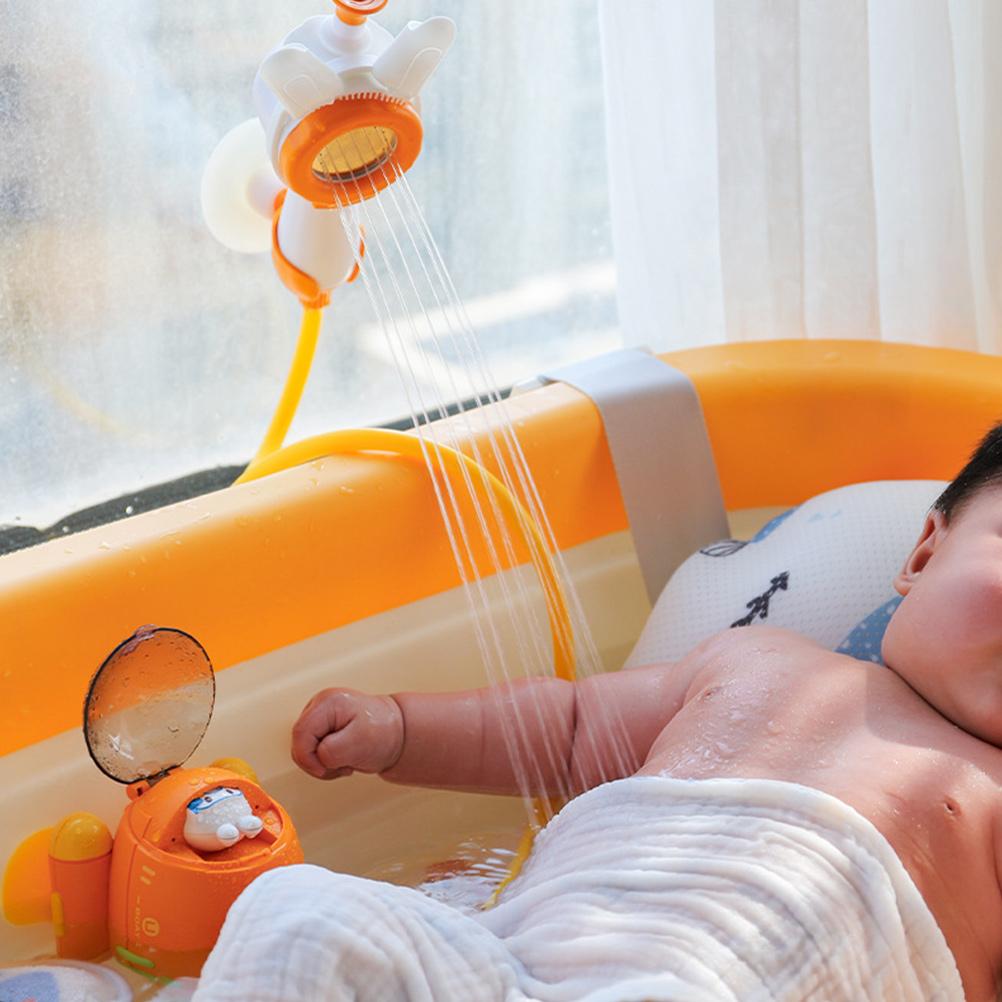 Baby-Duschkopf Cartoon-Karotte Elektrische Wasserpumpe Verstellbarer Sprinkler Babywanne Wassersprühspielzeug für Kleinkinder Geschenk