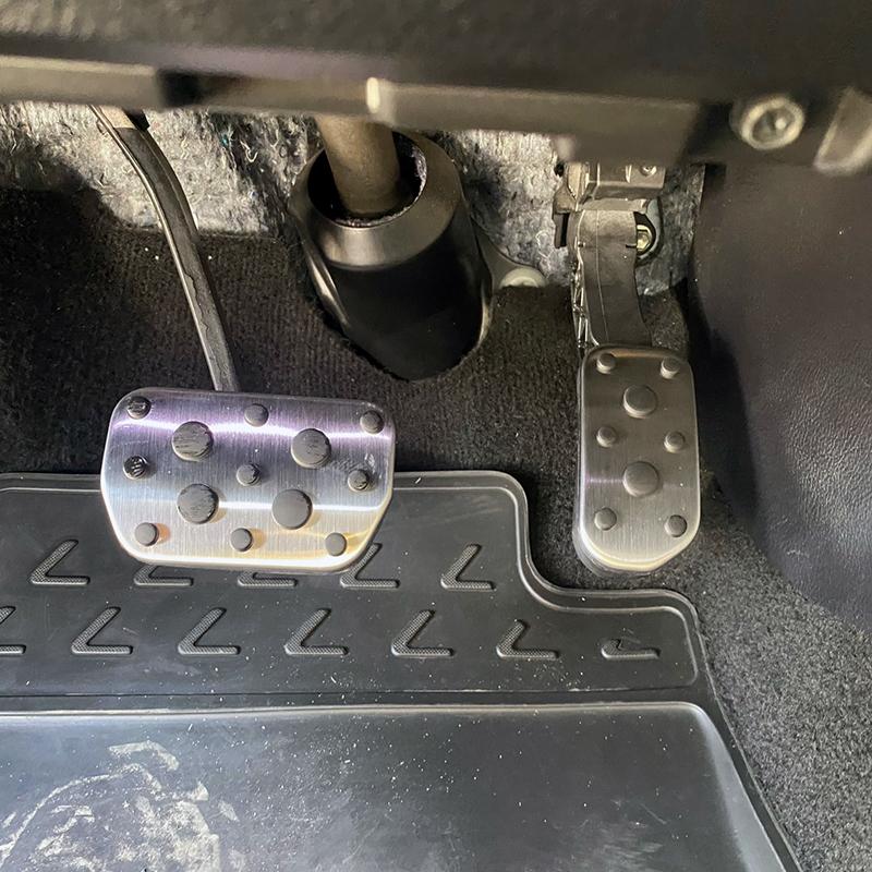 Stainless Steel Car Foot Fuel Pedals Accelerator Brake Pedal Pad Covers For Toyota Land Cruiser 200 LC200 For Lexus LX 570 LX570