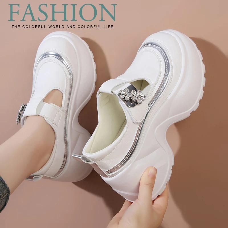 Fashion Platform Hollow Bag with Baotou Daddy Shoes Worn Out 2025 Summer New
