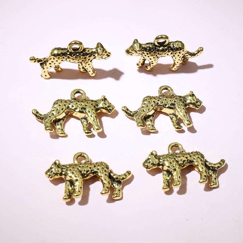 

20pcs 24x15x4.4mm 3D Alloy Leopard Charms Pendant DIY Jewelry Making Accessories Findings for Necklace Bracelet Supplies Antique Gold