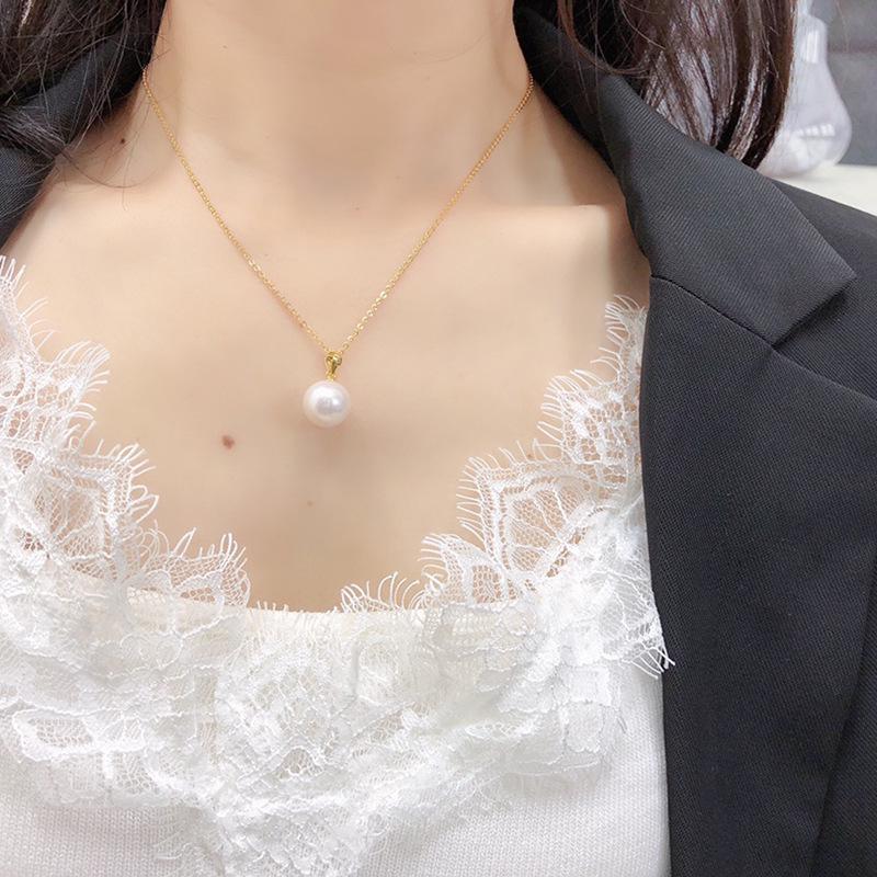 Versatile S925 Silver Pendant Necklace with Natural Freshwater Pearls - Exquisite Clavicle Chain Jewelry Gift for Women