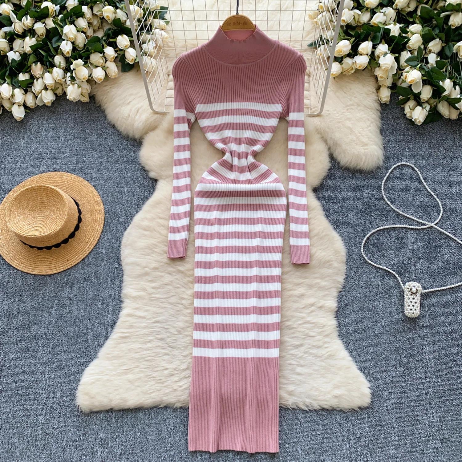 Платья-свитера женские с высоким воротом осень 2024 сексуальное облегающее трикотажное — фото 22