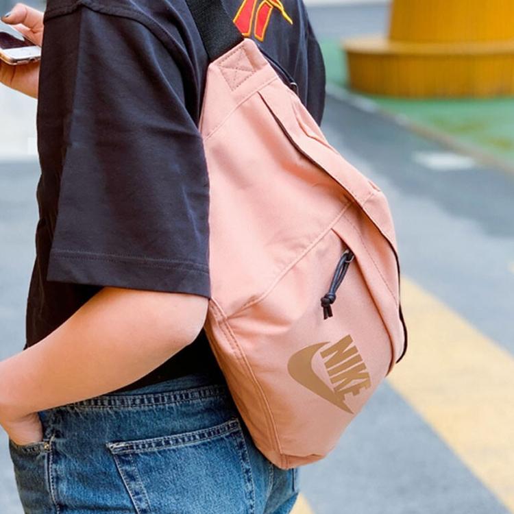 New Nike Polyester Gym Bag One Shoulder Crossbody Fanny Pack Unisex Orange Pink BA5751-605