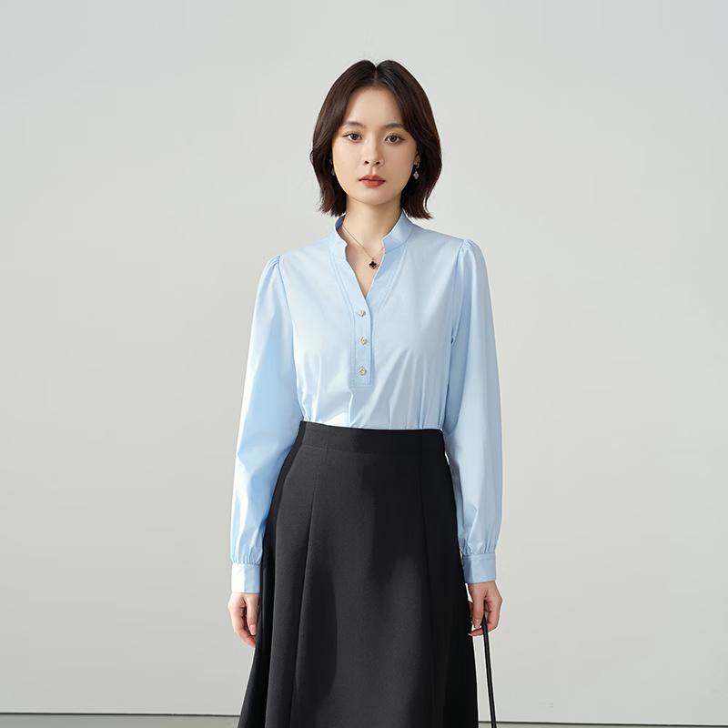 Women s Anti-Wrinkle V-Neck Commuter Shirt S