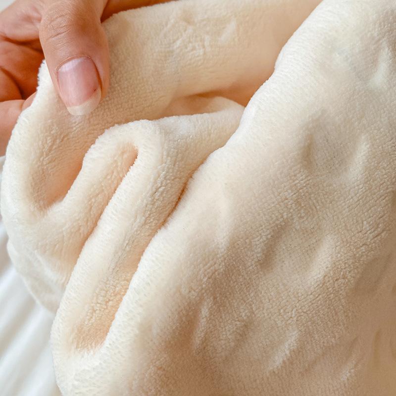 Class A Soft Glutinous Roll Blanket for Cat Summer Quilt Blanket Four Seasons Blanket Huafu Velvet Multifunctional Office Sofas Leisure Nap Blanket