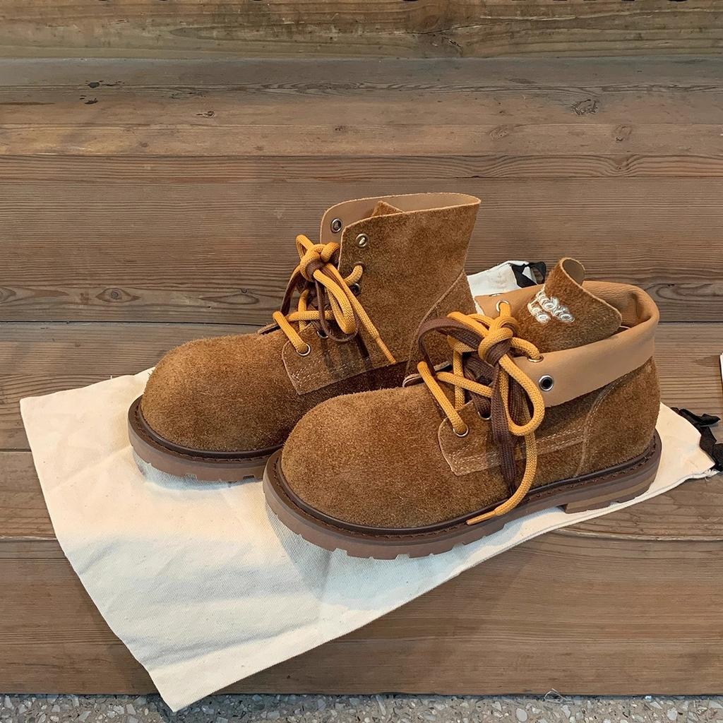 Spot Second Hair! Grape Mother, the Same Style Increases by 4cm~ Fashionable Big Round Head Contrasting Color, Double Shoelaces, Short Martin Boot