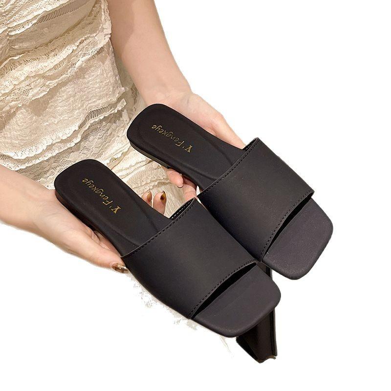 2025 Summer European and American New Fashion One-word Cool Slippers Simple Temperament Flat Bottom Square Head Sandals Women