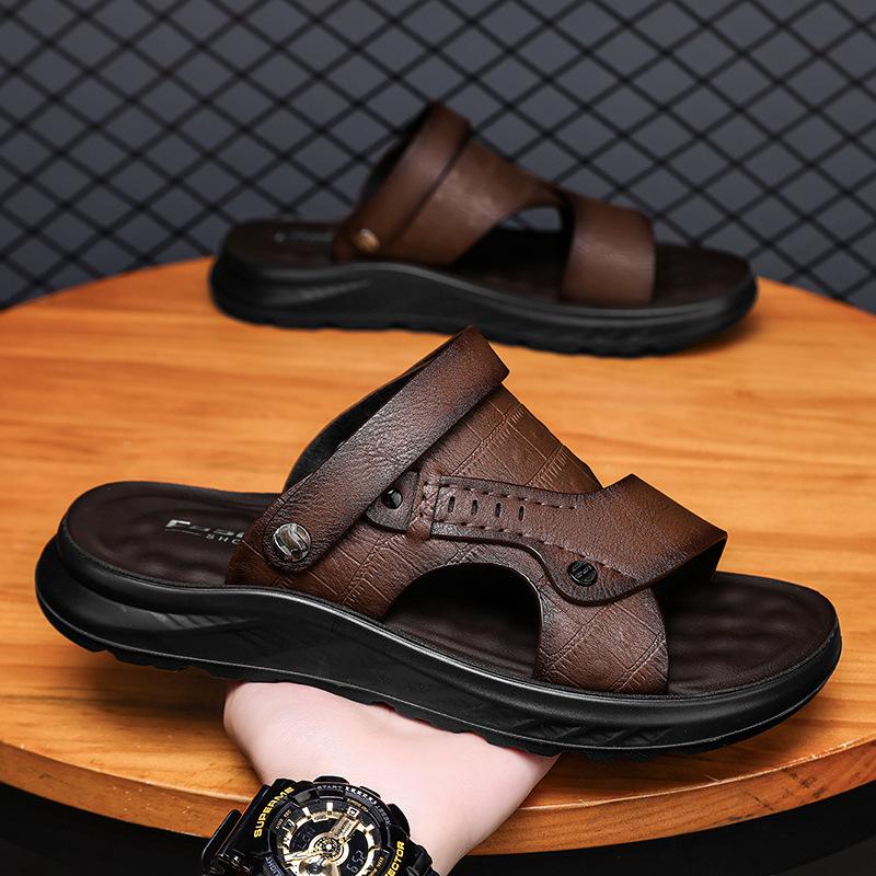 Slippers men's 2025 summer new one-shoe dual-purpose soft-soled seaside beach wading light leisure one-word cool slippers