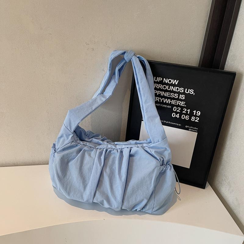 Wrinkled Dumpling Small Tote Bags for Women Shoulder Bag Fashiable Retro Nyl Lightweight Shopping Bags Designer Bag