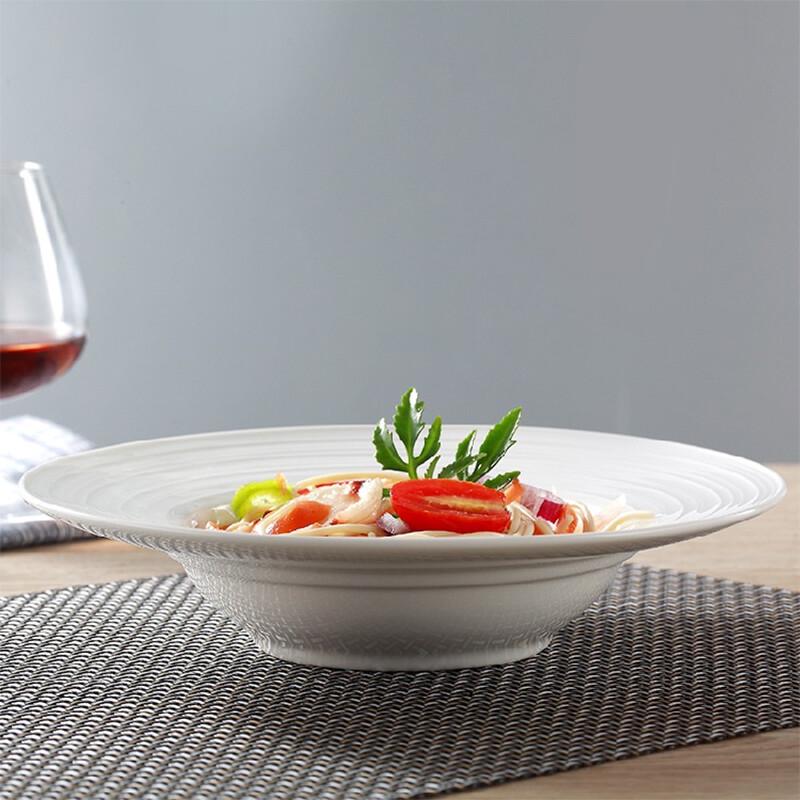 

Creative European Style 9-inch Ceramic Deep Pasta Plate
