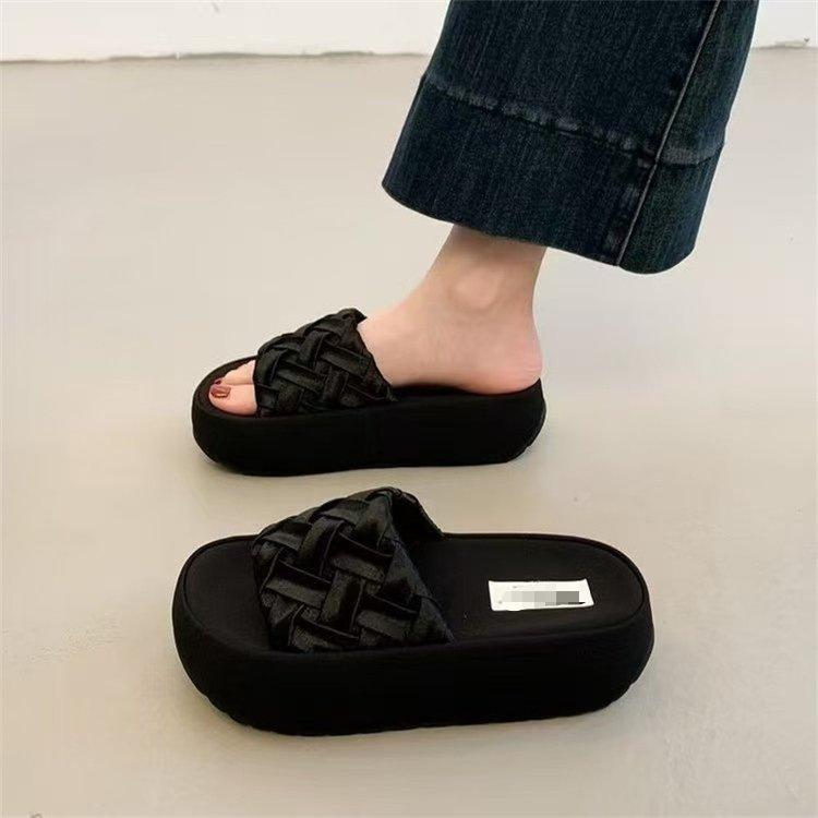 

New Style Sandals and Women s Shoes, Also Available As Slippers. 35 чёрный