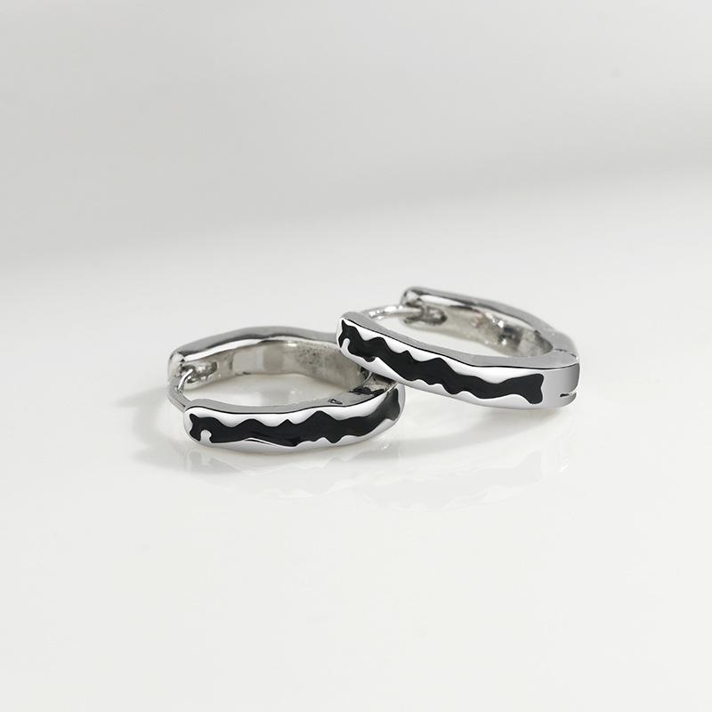 

Красный Веном Застежка на ухо Нейтральный ветер Одиночные серьги Нишевые Легкая роскошь Мужские и женские Неровная текстура Капельная глазурь Серьги