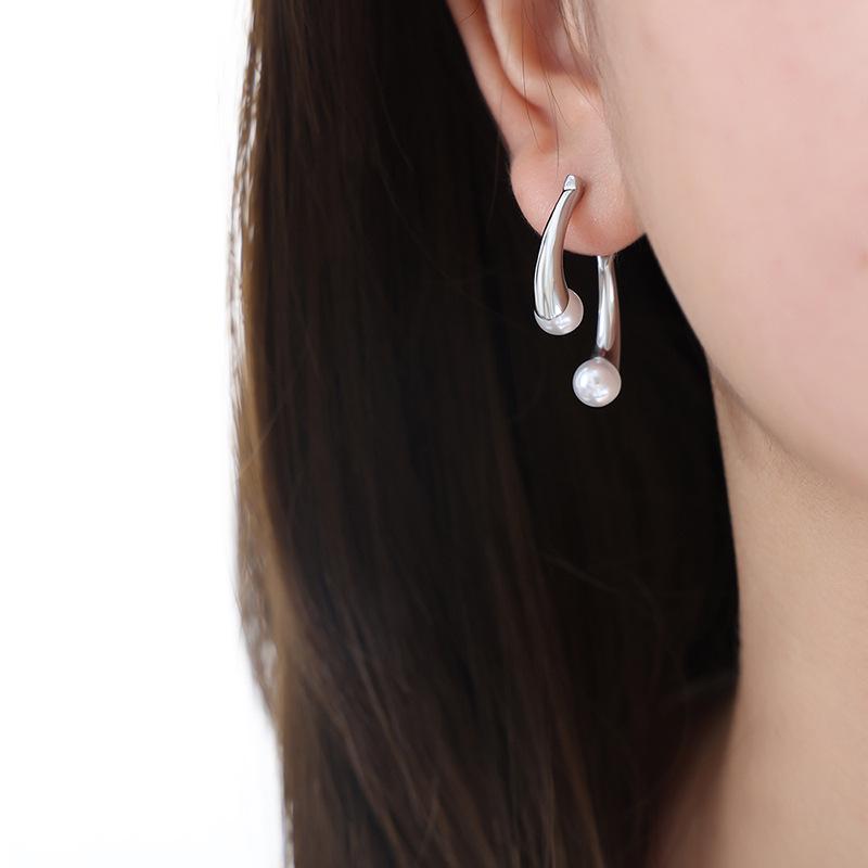 Irregular Pearl Titanium Steel Earrings - Versatile Luxury French Empress Style