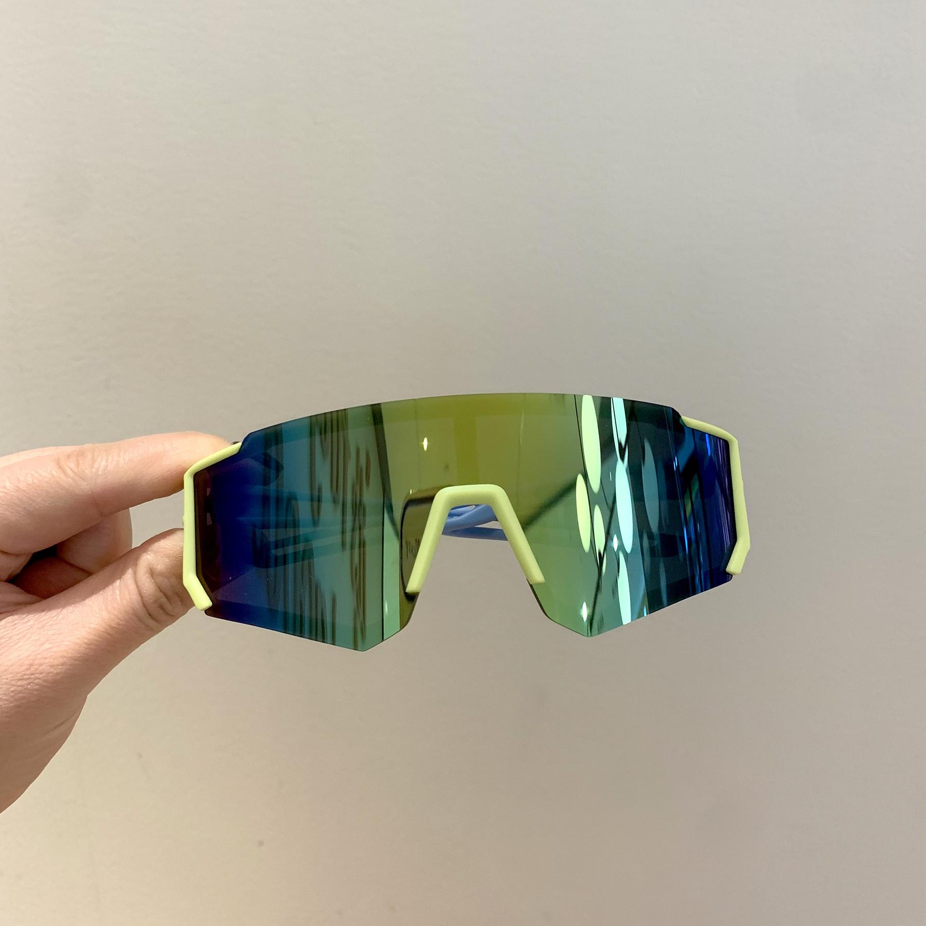 

2025 Fashion Children s Sunglasses Boy Trend Outdoor Cycling Sun Glasses Girls Uv Protection Colorful Lens Sports Eyewear Kids MULTI