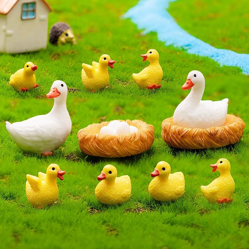 5pcs Mini Duck Duckling Model Moss Micro-Landscape Creative Adorable Figurine Decorative Miniature Office Desk Ornament
