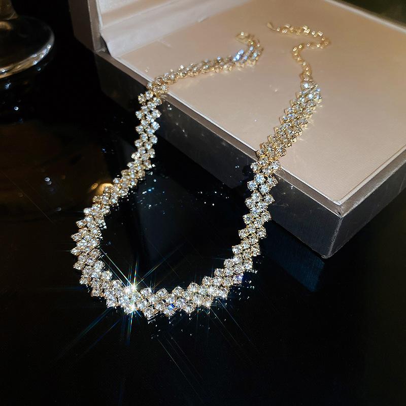 Fashion Gold Color Rhinestone Choker Necklaces for Women Geometric Crystal Necklaces Weddings Zircon Party Gifts