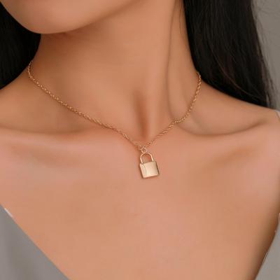 C093 New Simple Fashion Metal Electroplated Lock Necklace Personality Women's Collarbone Chain