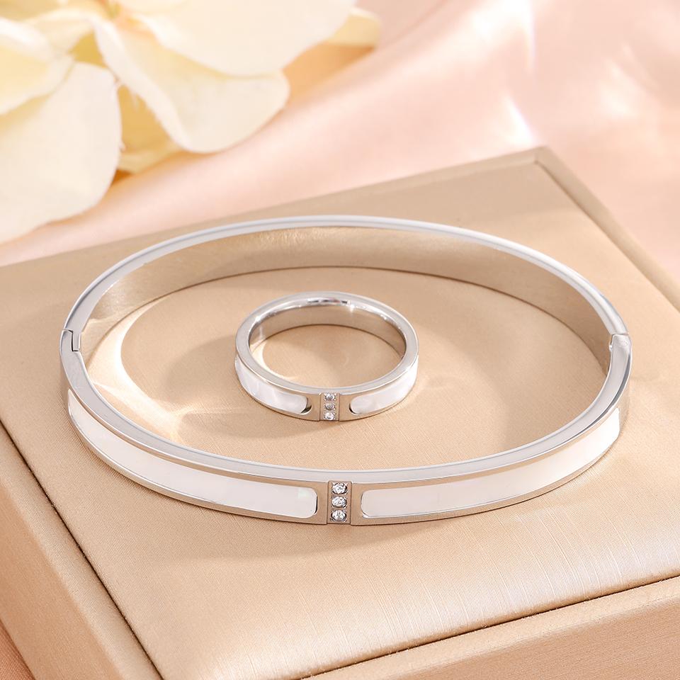 Stainless Steel Bracelet And Ring Set for Women Simple Design Fashionable Jewelry for Parties And Banquets