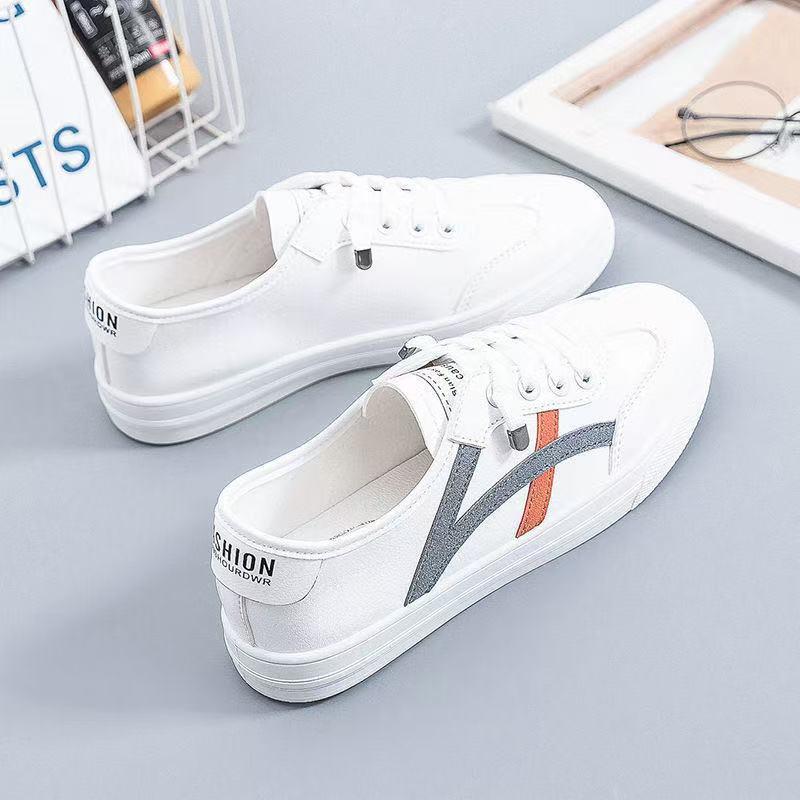 

Little white shoes women s spring and summer 2025 new versatile casual flat mesh board shoes women s sports shoes lazy shoes 40 серый