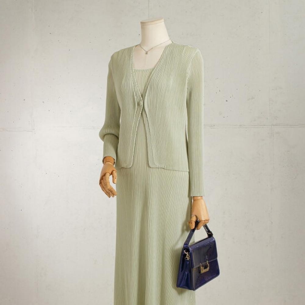 Win Summer Pleats One Button Cardigan