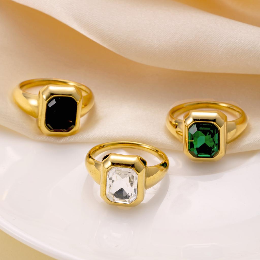 Anello Minimalista Quadrato con Zircone da Donna Acciaio Inossidabile Colore Oro Anelli alla Moda Zircone Geometrico di Lusso Regalo di Compleanno Vendita all'Ingrosso