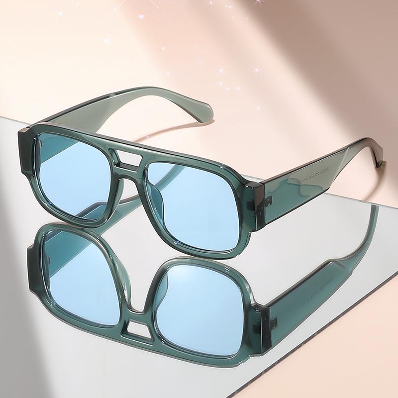 Retro Double-beam Square-framed Sunglasses for Travel, Parties, Daily Wear and Photography Decoration