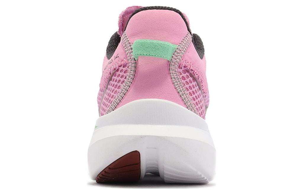 SAUCONY Kinvara 14 Peony Sprig (Women's) Sneakers