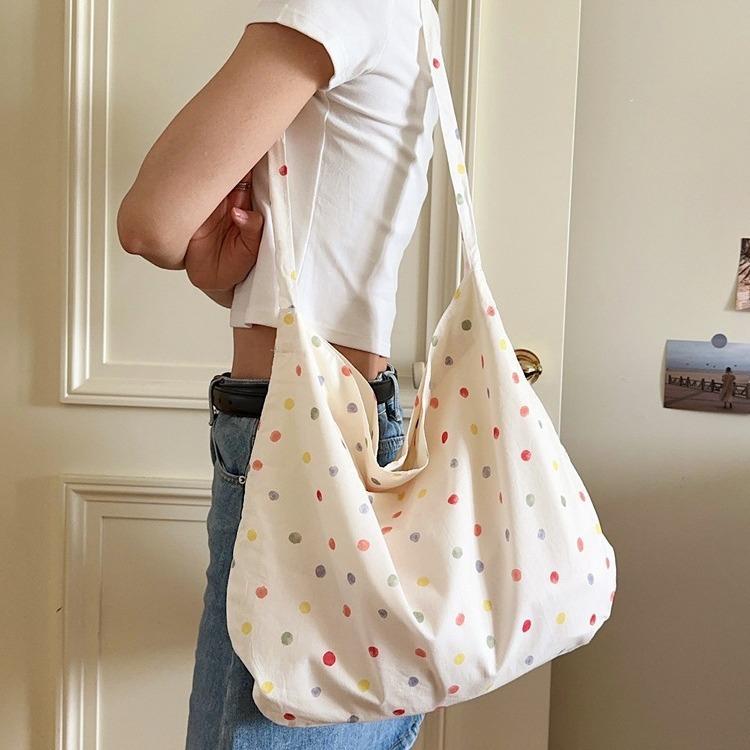 

New Korean style ins floral canvas bag, student fresh college style women s bag, large capacity crossbody shoulder armpit bag