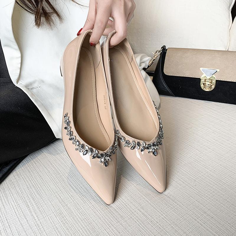 Rhinestone Pointed Flat Bottom Soft Sole Spring 2025 New Inner Height Increase Banquet Shallow Mouth Temperament Elegant Single Shoes