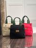 2025 Mode Damen Canvas Tote: Stilvolle Handtasche für Mütter mittleren Alters, perfekt für Arbeit und Freizeit.