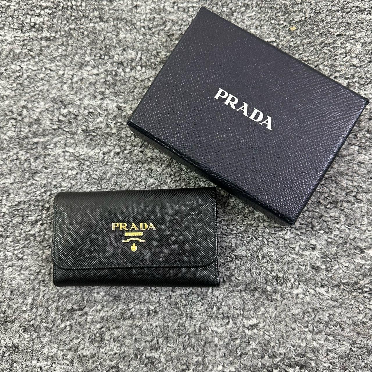 [Pre-Owned] Saffiano Leather Long Wallet - Very Good #43M356 ONE SIZE