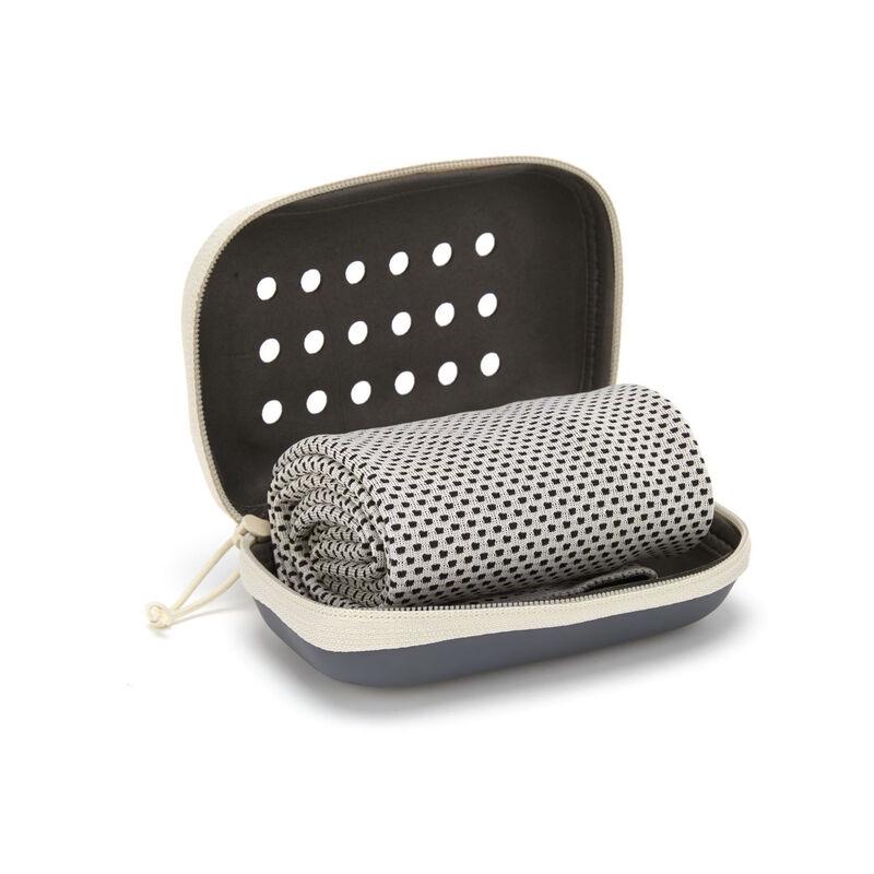 Tri-polar Portable Cooling Towel