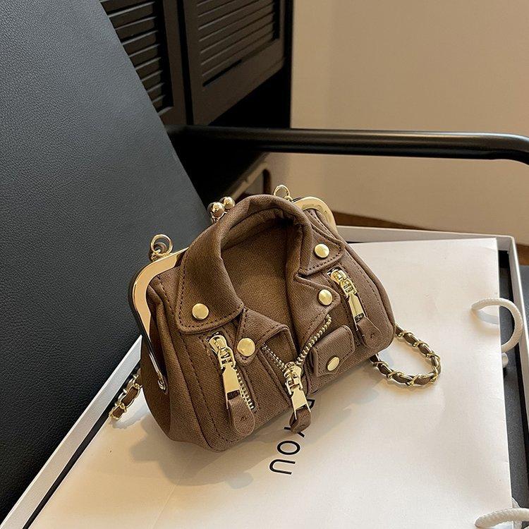 

Small shoulder Bag For Women Cute Clothes Shape Crossbody Bag For Girls Fashion Rivet Girl s Shoulder Chain Bag Women s Bag