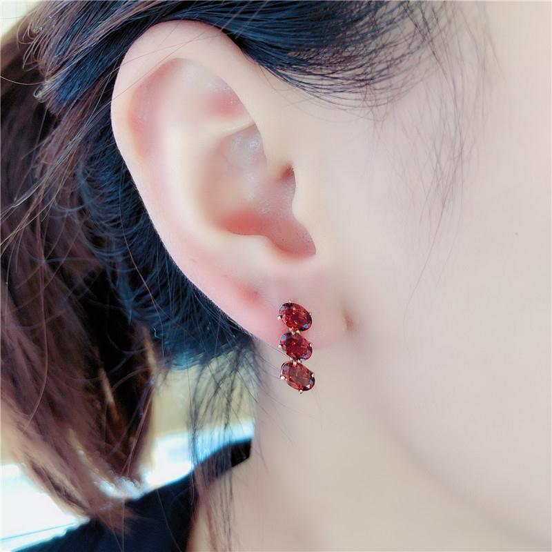 Exquisite Russian Purple Gold Round Earrings Inlaid With Pomegranate Ear Buckles Trendy Fashion Temperament Rose Gold Plated Earrings
