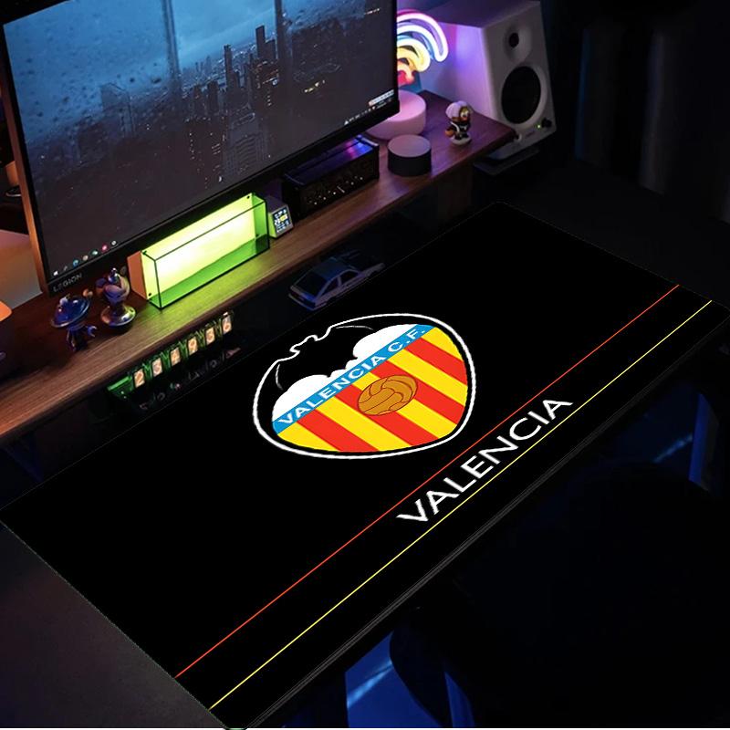 Valencia Crest Design Mouse Pad, Rubber Base, Mouse Pad for Gamers and Office Use, Gaming Desk , Easy To Clean Mat Christmas Fan Gifts