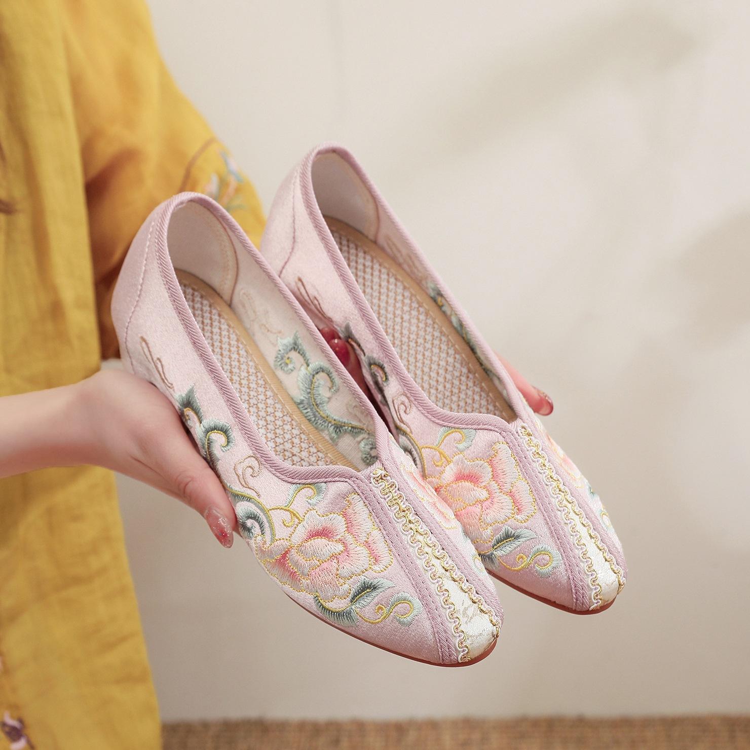 

[Lingyue] 2024 ****** новые продукты старые ******* вышитые туфли повседневная обувь из ткани этнический стиль дерьмовая подошва женские ретро-туфли 41 розовый