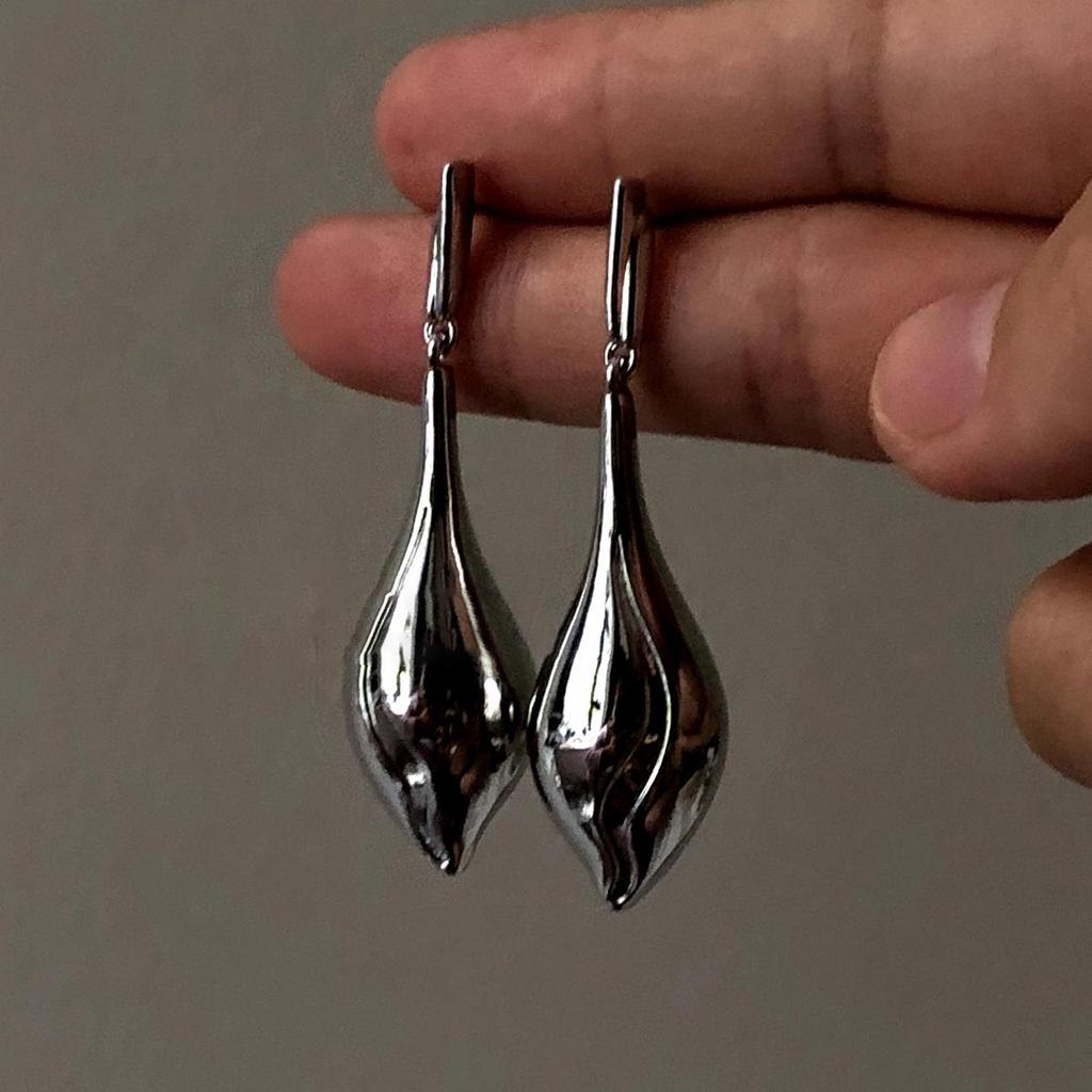 Silver Needle Gold-Plated Geometric Earrings: Chic, Luxurious, High-End Summer Style