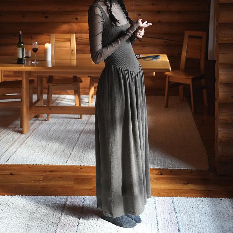 

Ginger Classic Knit Vest Dress with Regency Collar - Winter 2026 New Arrival Extra Small