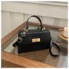 Bag Women's Bag New Summer 2025 Fashion Messenger Simple Commuter Bag Tide Korean Version Simple Shoulder Popular Bag