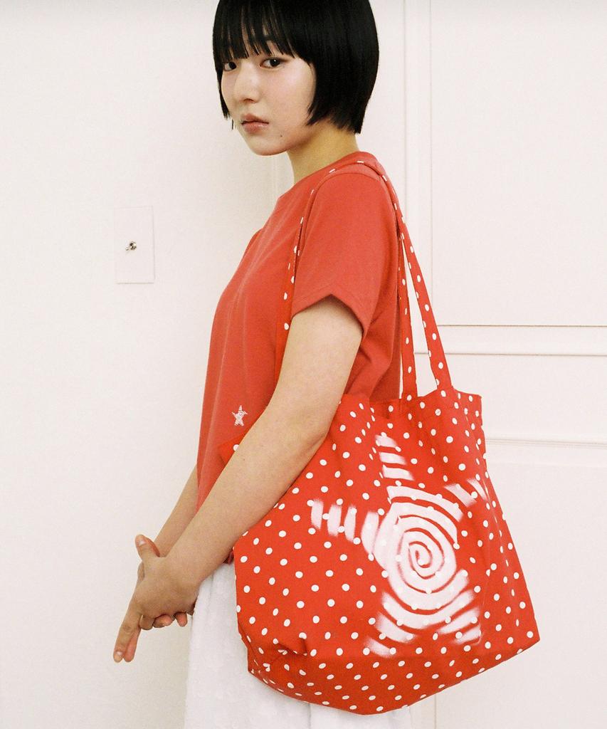 Webhouse Twister Star Tote Bag - Dot Red
