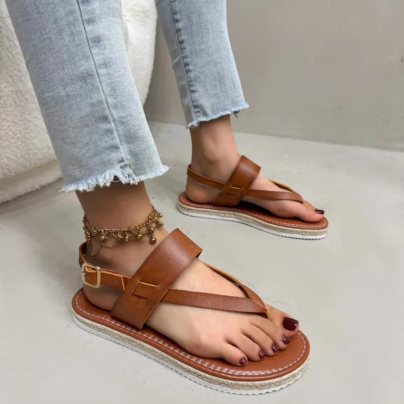 2025 New Brand Buckle Strap Women's Sandals Pinch Toe Beach Sandals Women Summer Plus Size Best Seller Flat Sandals