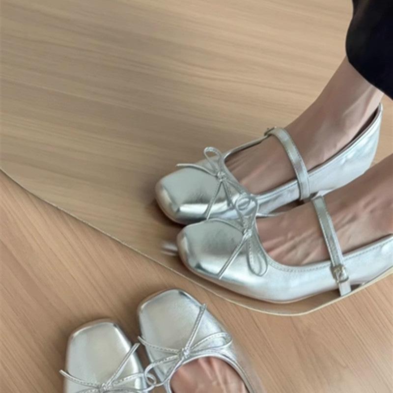 Fashion Hot Selling Square Heel Loafers Mid Heel Butterfly-knot Ladies Shoes 2025 Hot Sale Solid Square Toe Buckle Strap Women's Shoes