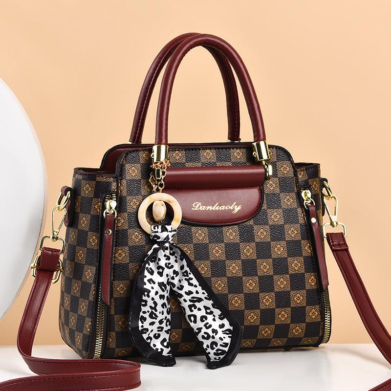 Chic Quilted Bucket Bag For Women Spacious And Stylish Pu Tote With Versatile Design