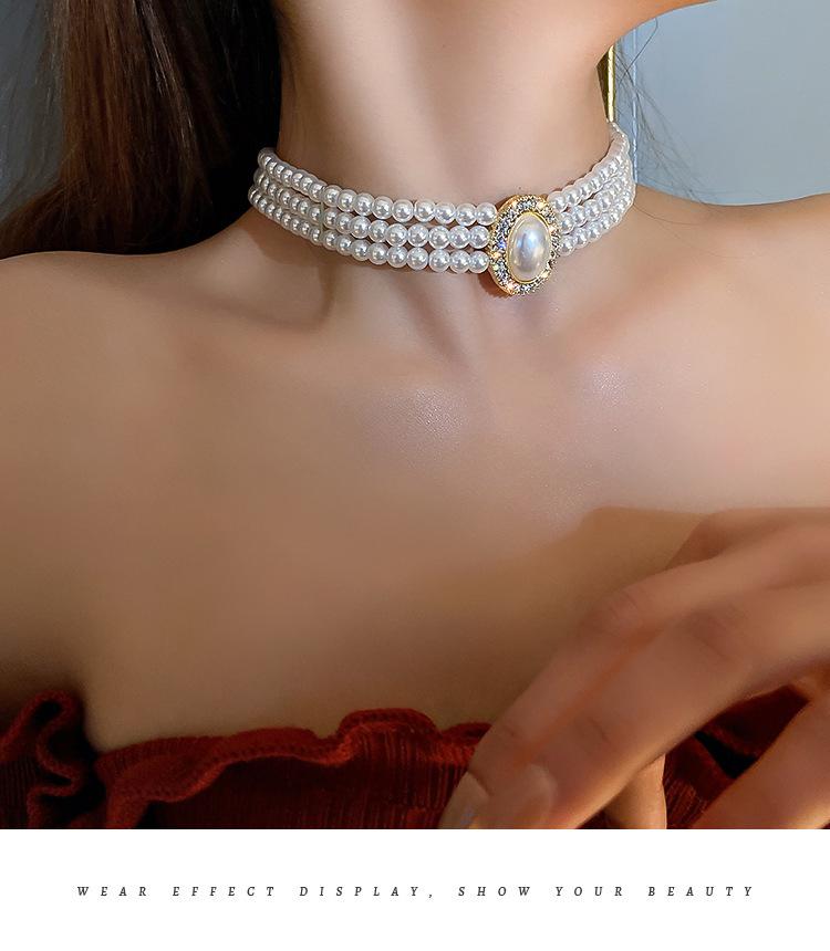 Twist winding multi-layer pearl necklace French retro fashion temperament collarbone chain personalized versatile design sense necklace